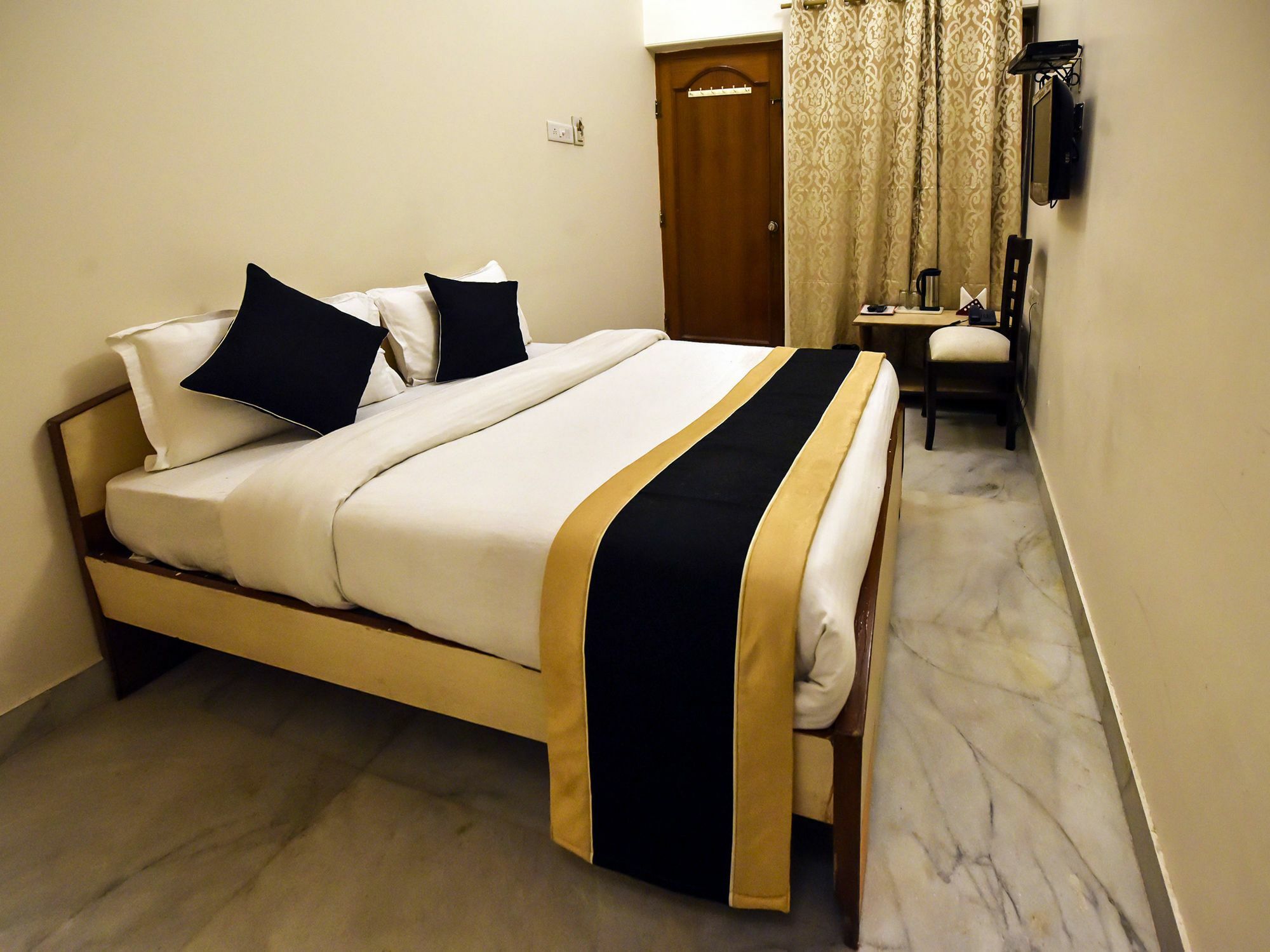 Hotel Rang Mahal Near Jaipur International Airport Exterior photo